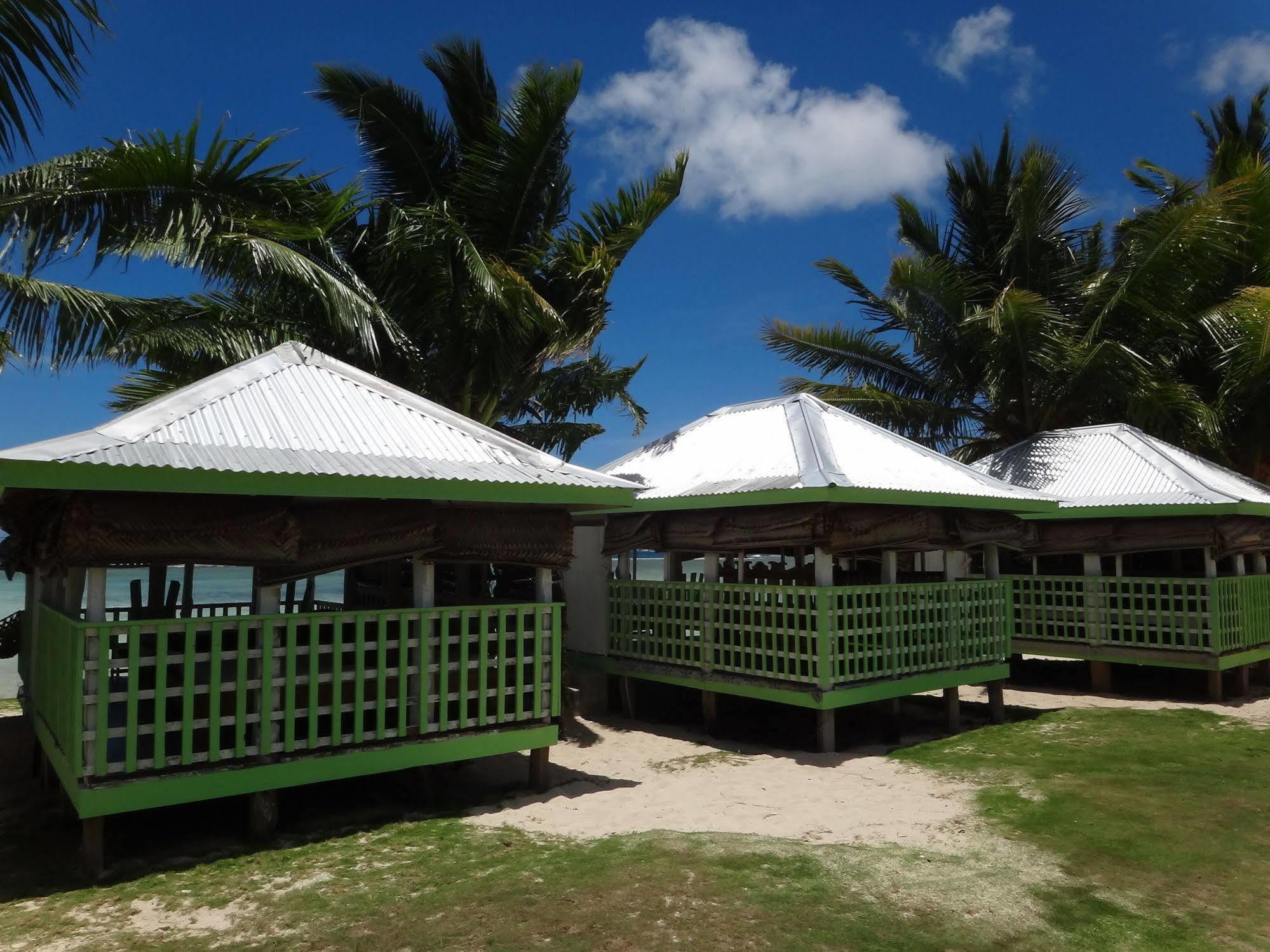 Tailua Beach Fales Manase Luaran gambar
