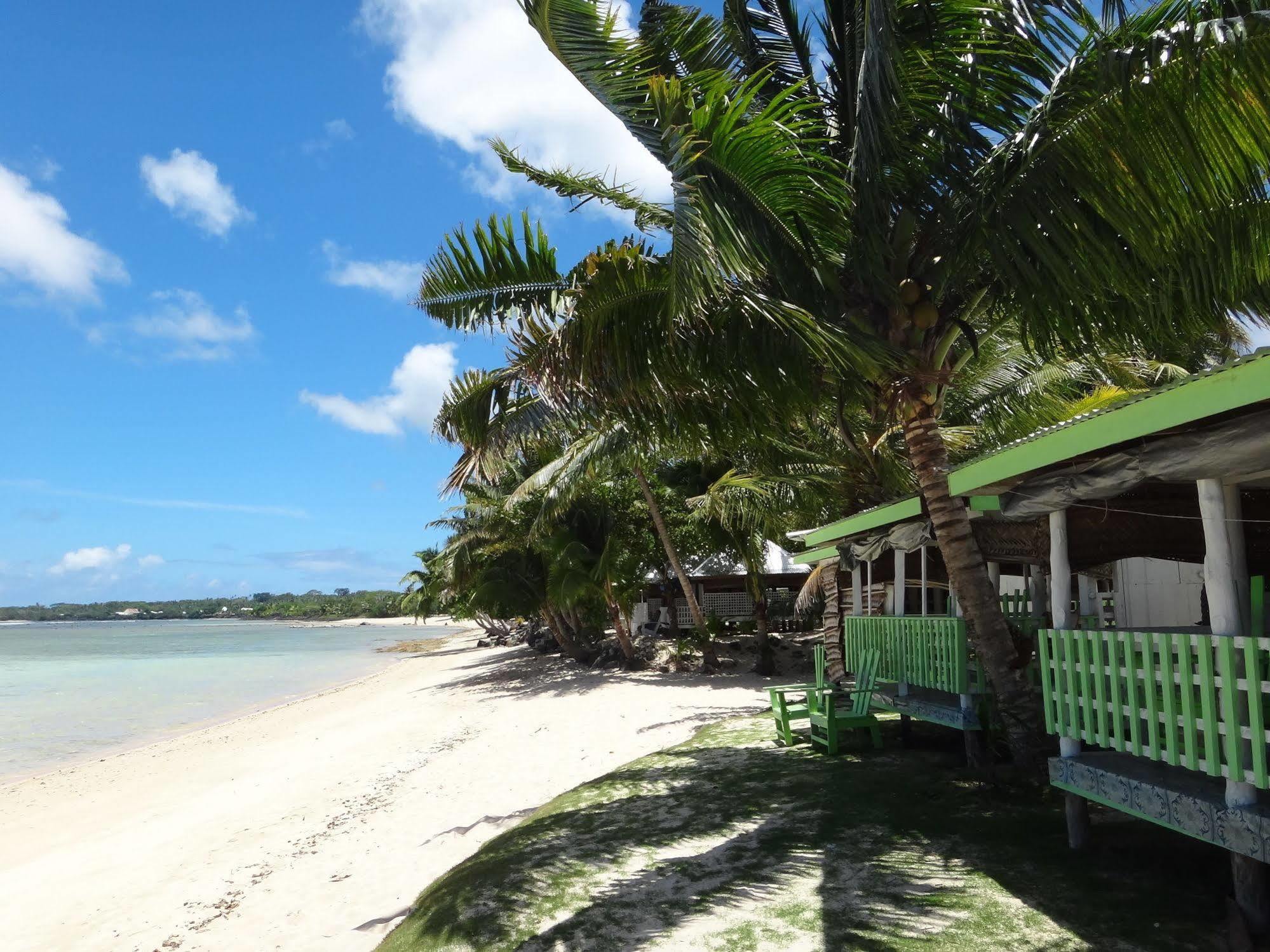 Tailua Beach Fales Manase Luaran gambar