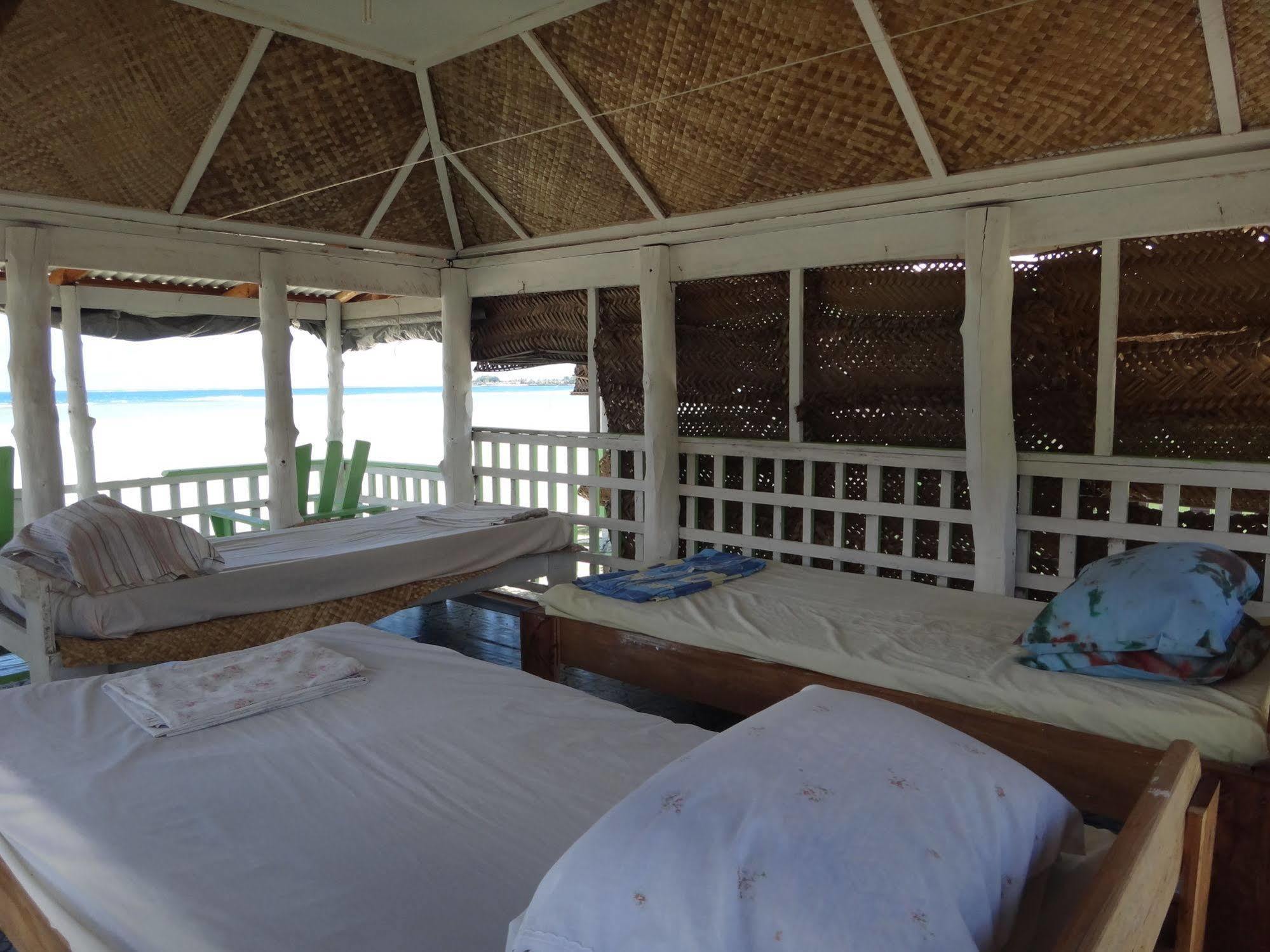 Tailua Beach Fales Manase Luaran gambar