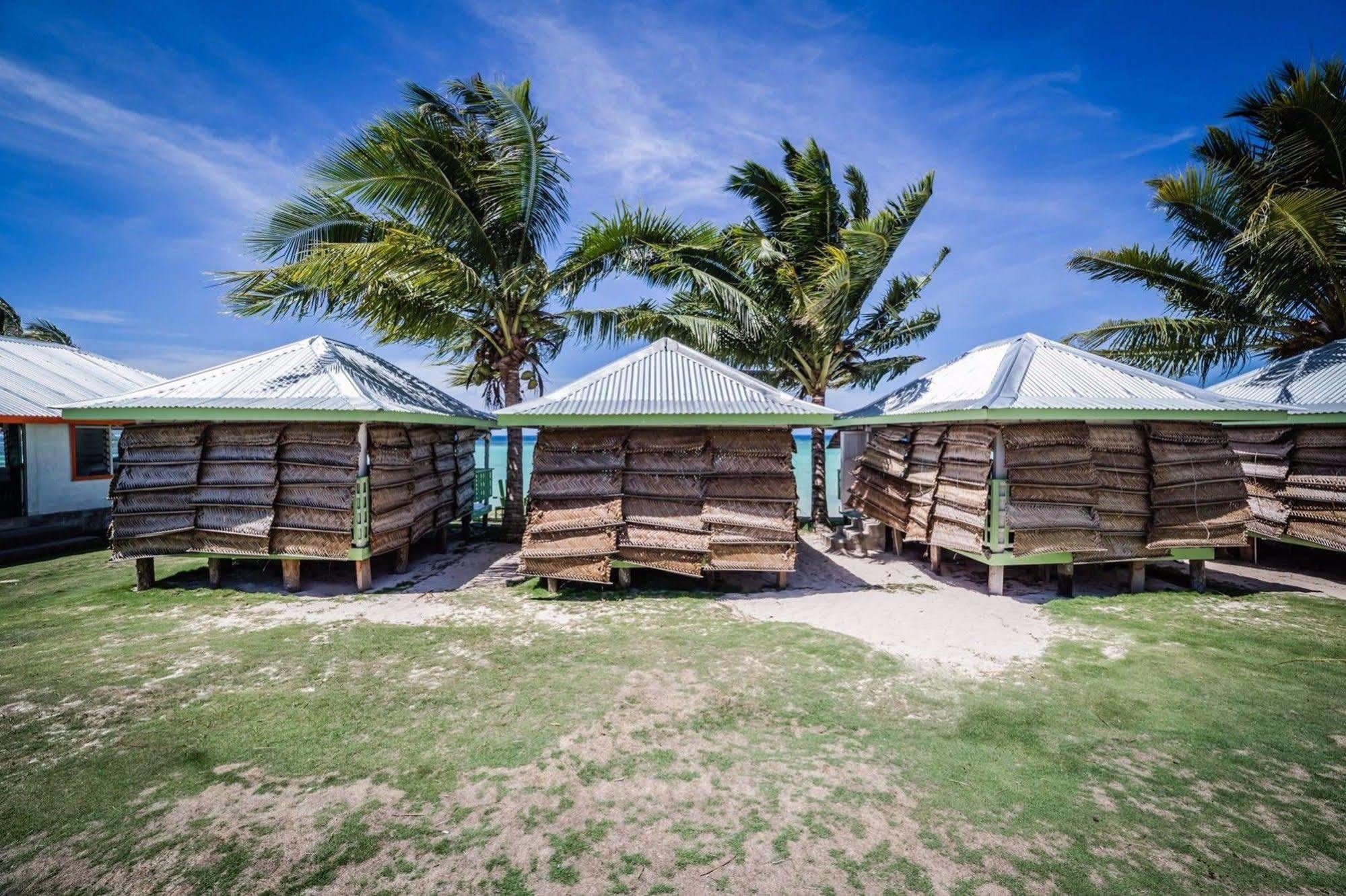 Tailua Beach Fales Manase Luaran gambar